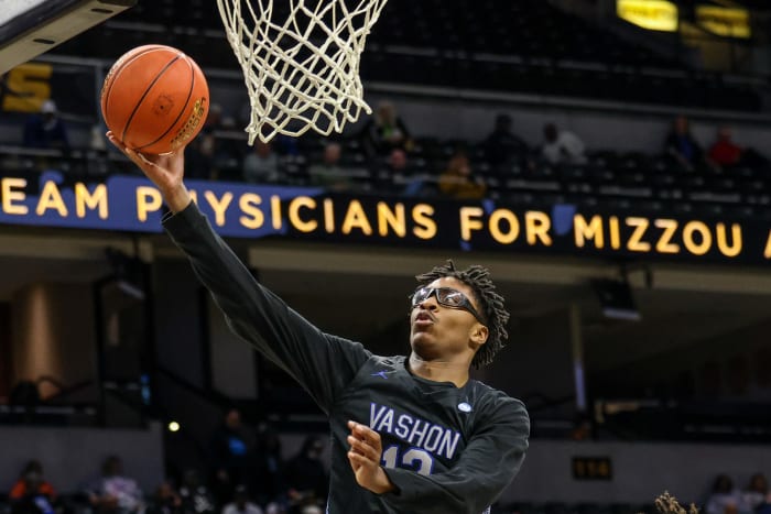 Vashon senior guard Nassir Binion